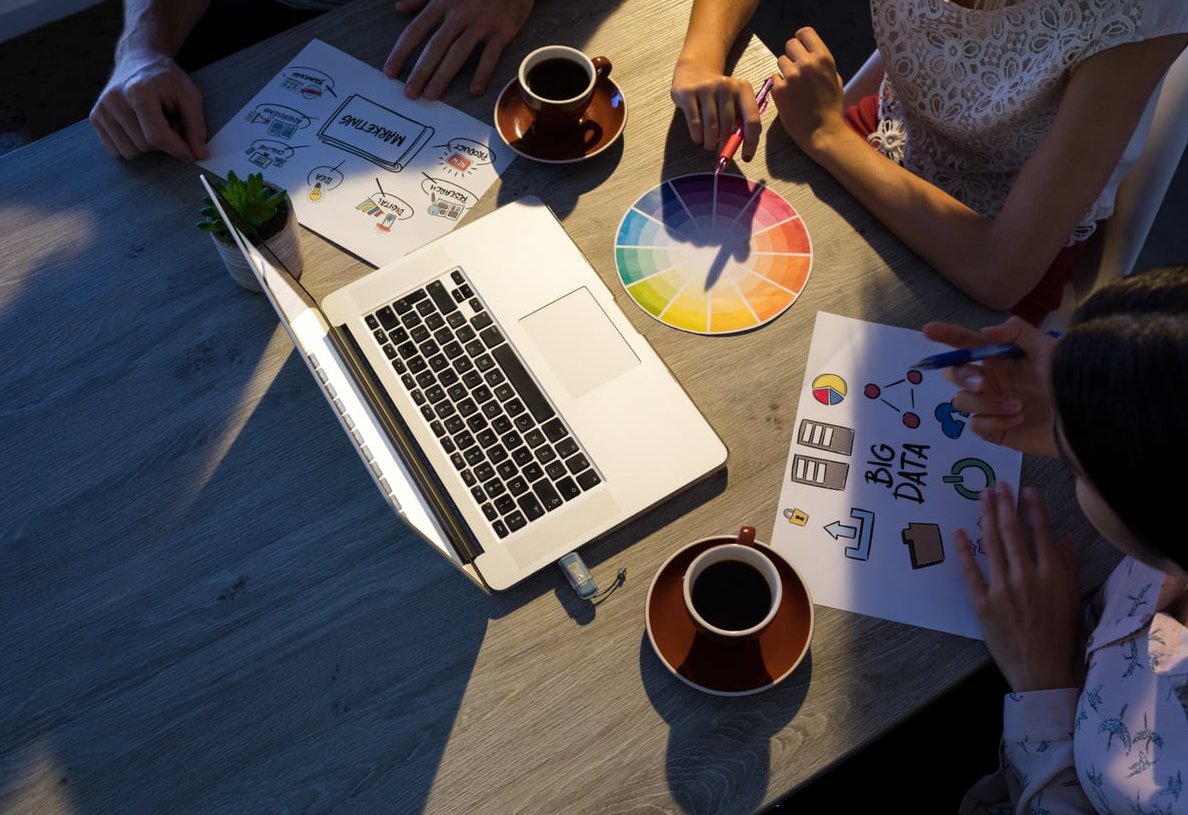 marketing dashboard laptop