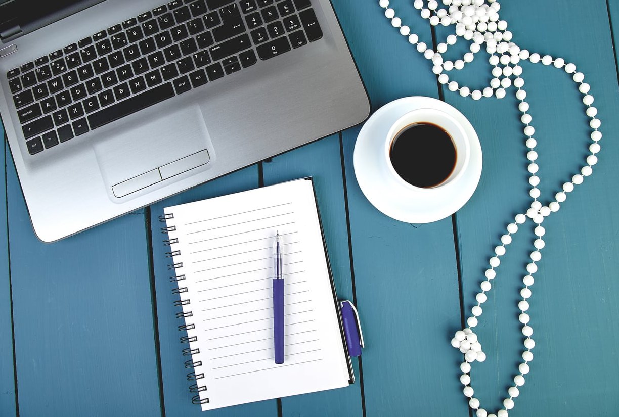 blog reader laptop