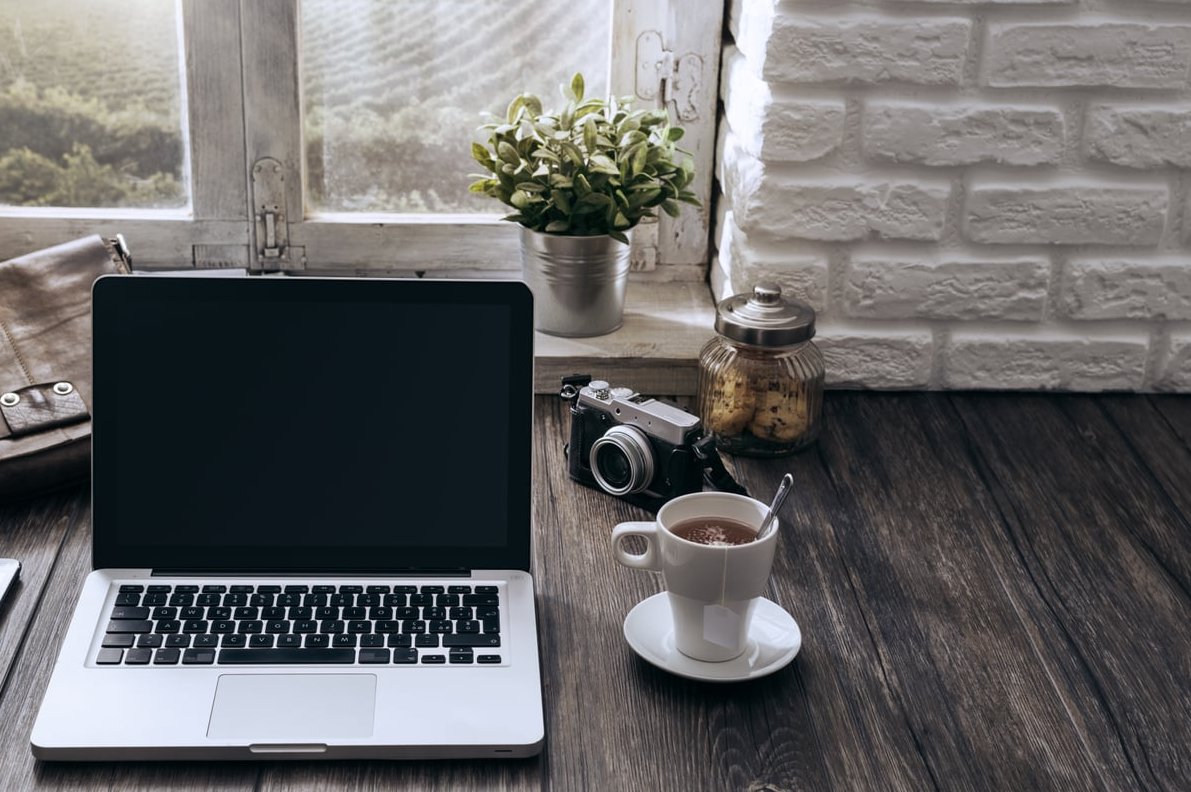 ecommerce product page laptop