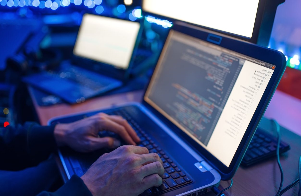 facebook pixel code laptop